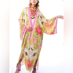 NWT ARATTA THE LEGEND OF THE CRANE MAXI KIMONO O/S
